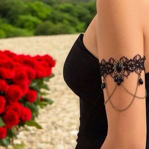 Black Lace Gothic Victorian Style Arm Cuff / Choker Necklace 🖤